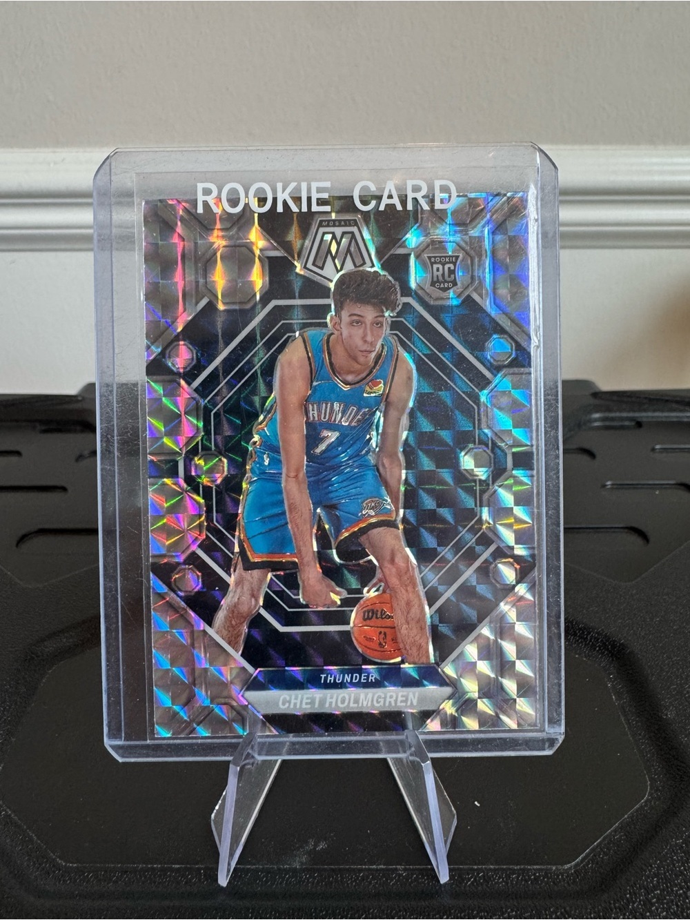 🔥 2022-23 Chet Holmgren Panini Mosaic Silver Prizm Rookie Card. OKC